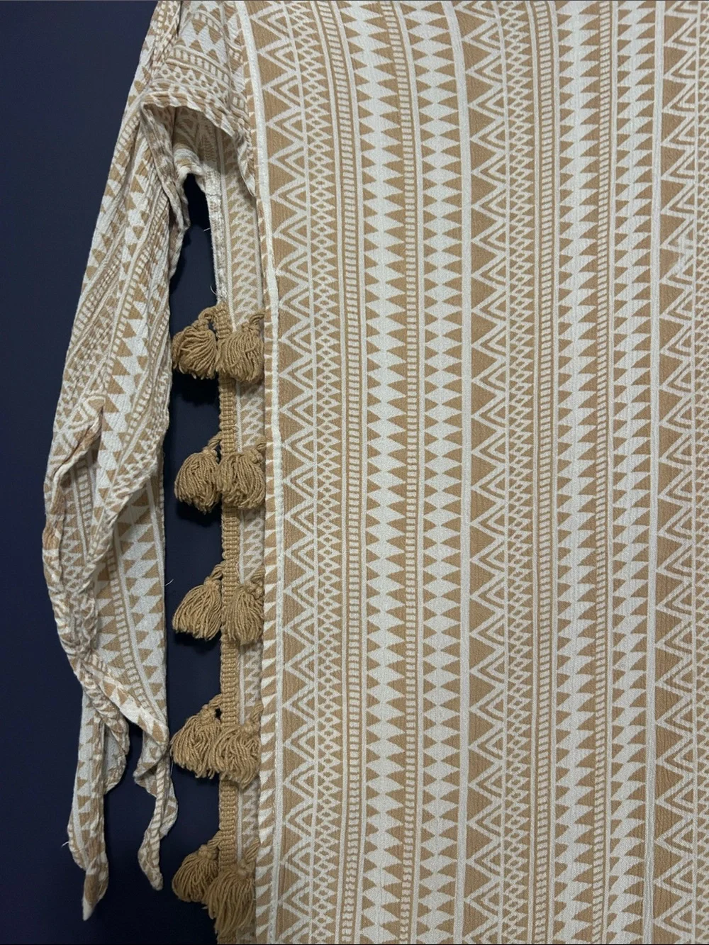 Elan Beige and White Tassel Tribal-Stripe Wrap